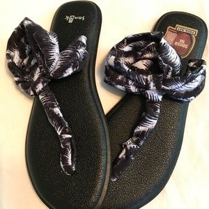 Sanyo Sandals